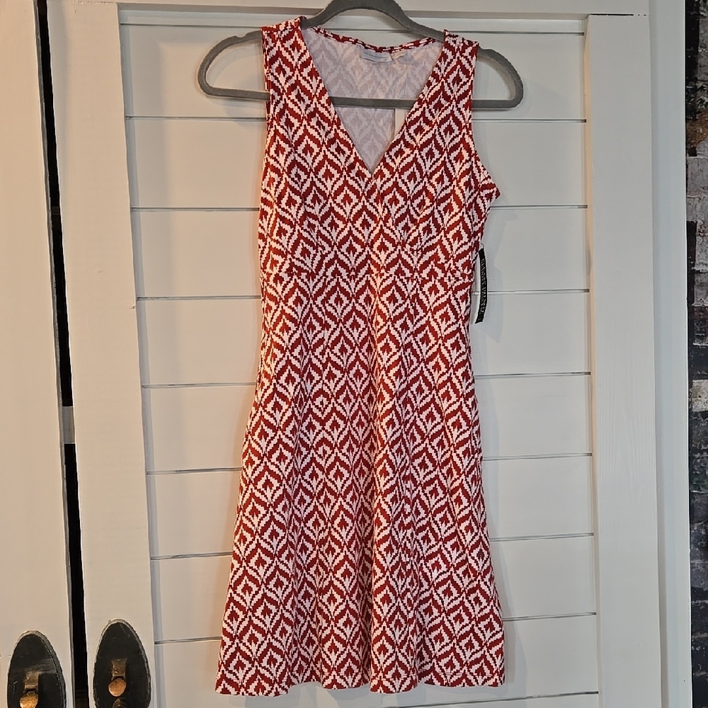 Red and White Patterned Sleeveless Dress